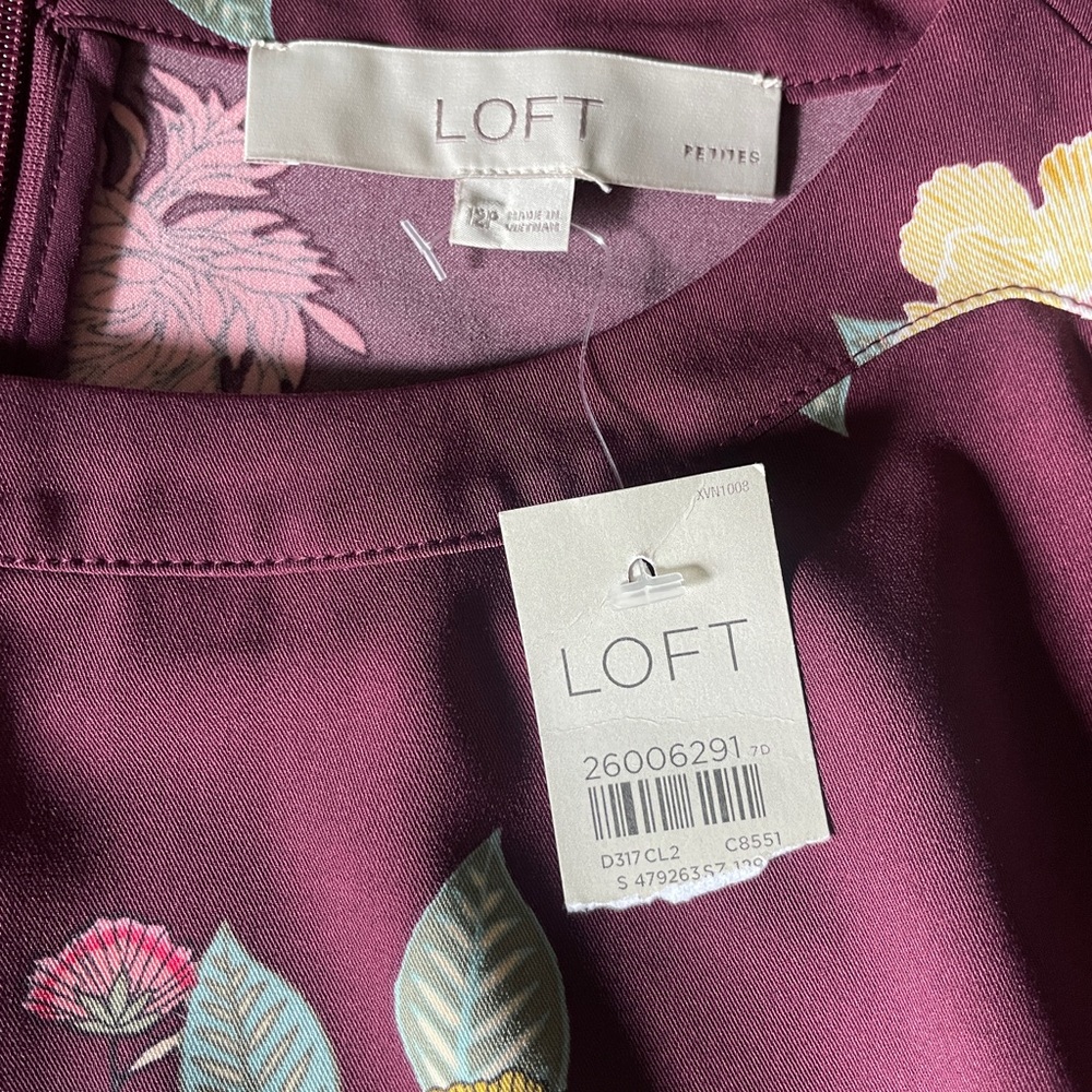 LOFT Burgundy Floral Long Sleeve Shift Dress NWT - Picture 3 of 8